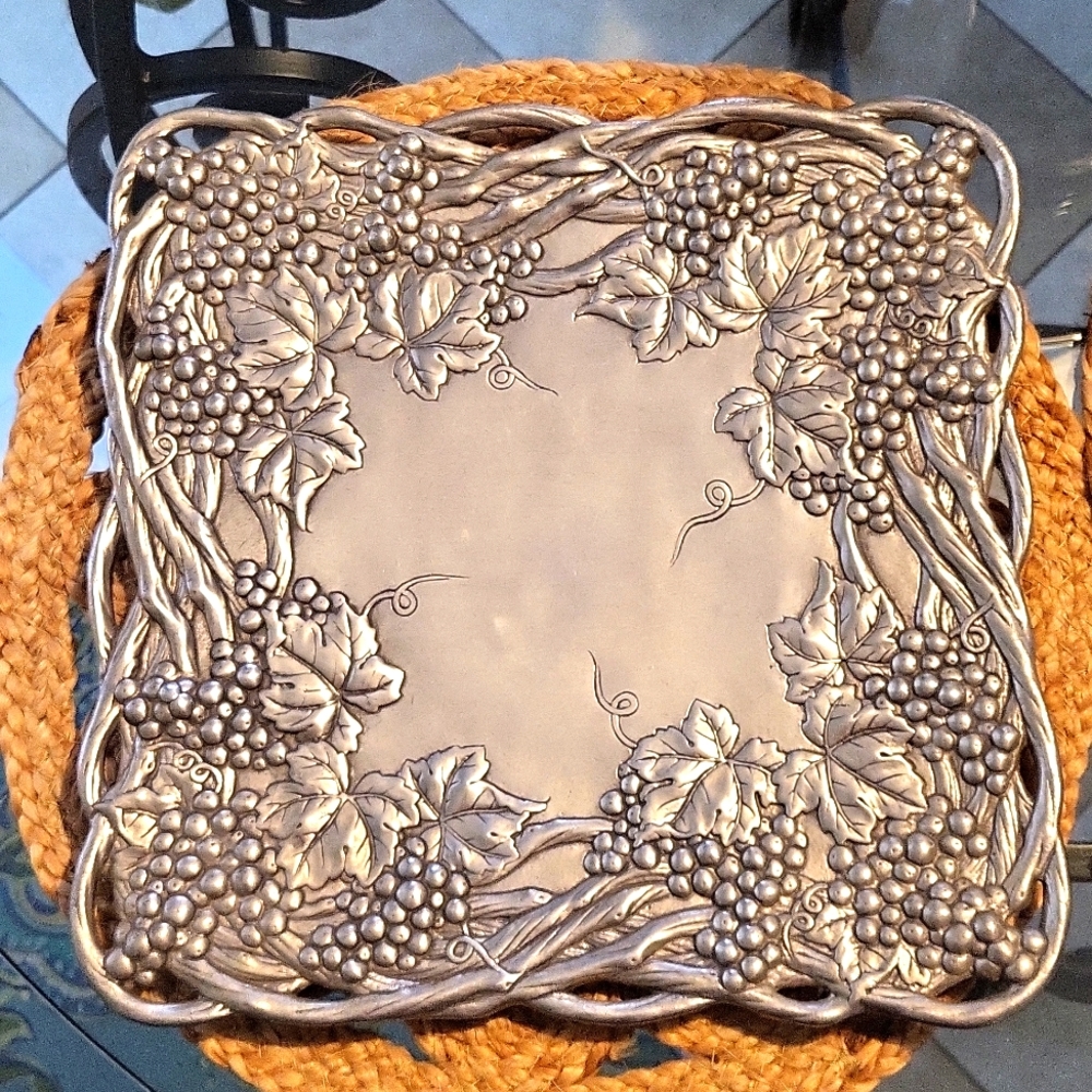 King Arthur Pewter Grape Vine Square Platter Tray 12x12